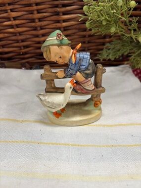 "Barnyard Hero" Goebel Hummel Figurine #195 2/0 - Boy On Fence With Duck!